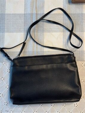 Vera Bradley pebbled leather crossbody bag